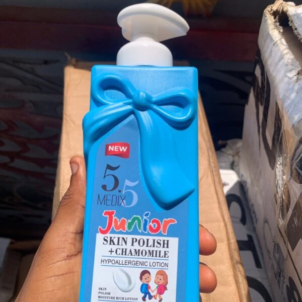 Medix 5.5 Junior skin polish body lotion 400ml