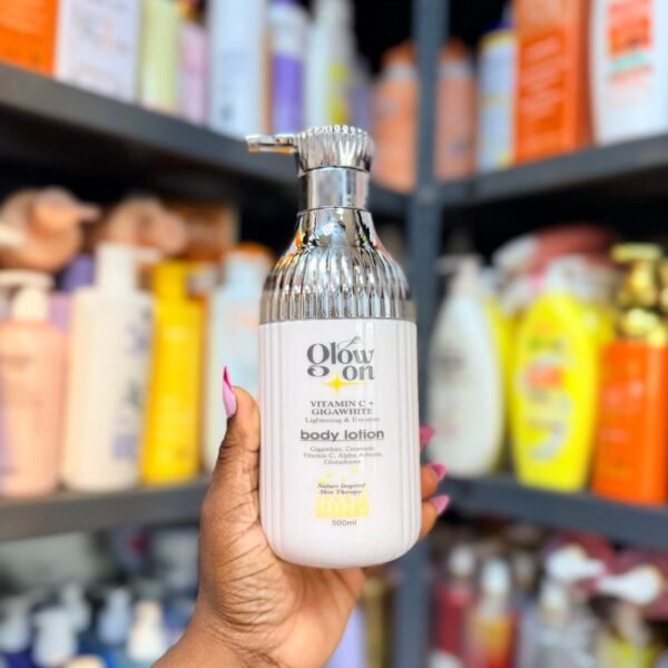 Glow on vitamin c + Gigawhite lightening & eventone body lotion 500ml